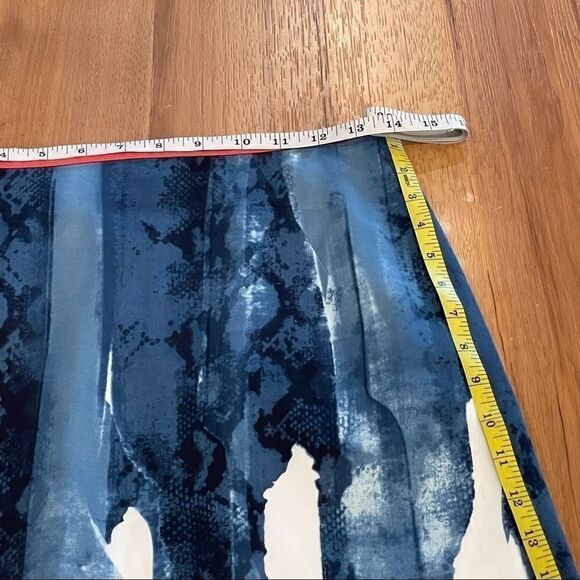 Tahari Color blocking snakeskin skirt - 2 - Picture 7 of 12